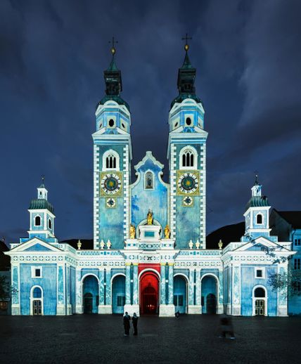 colours-of-the-cathedral-by-spectaculaires-brixen-tourismus-matthias-gasser-1